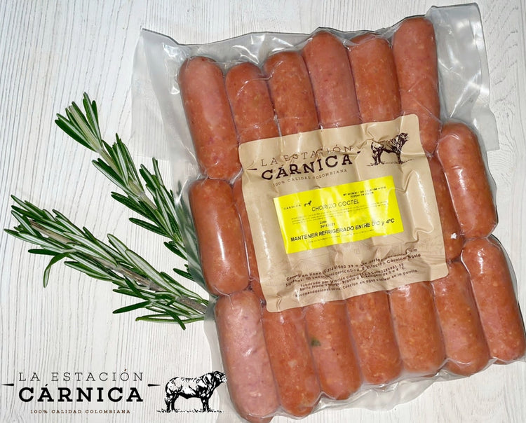 Chorizo coctel La Estación Cárnica, empacado al vacío con peso aproximado de 1 libra